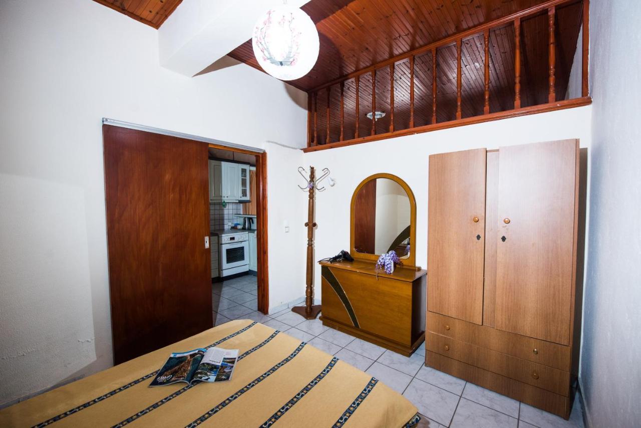 Pantelis Apartments Agios Georgios  Exterior photo