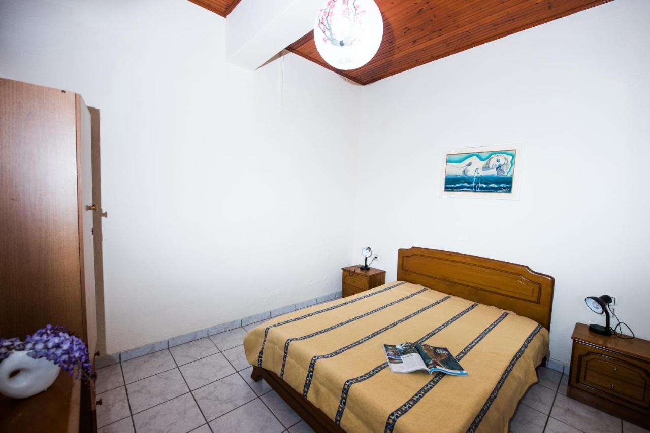 Pantelis Apartments Agios Georgios  Exterior photo