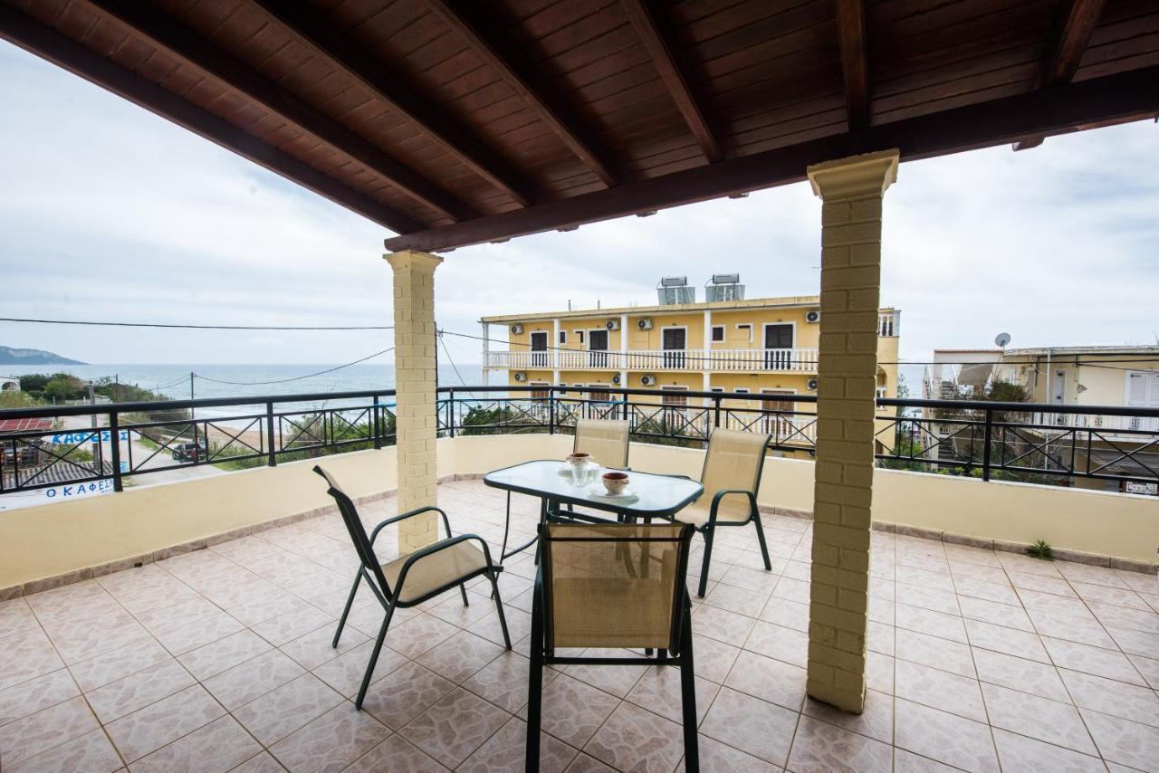 Pantelis Apartments Agios Georgios  Exterior photo